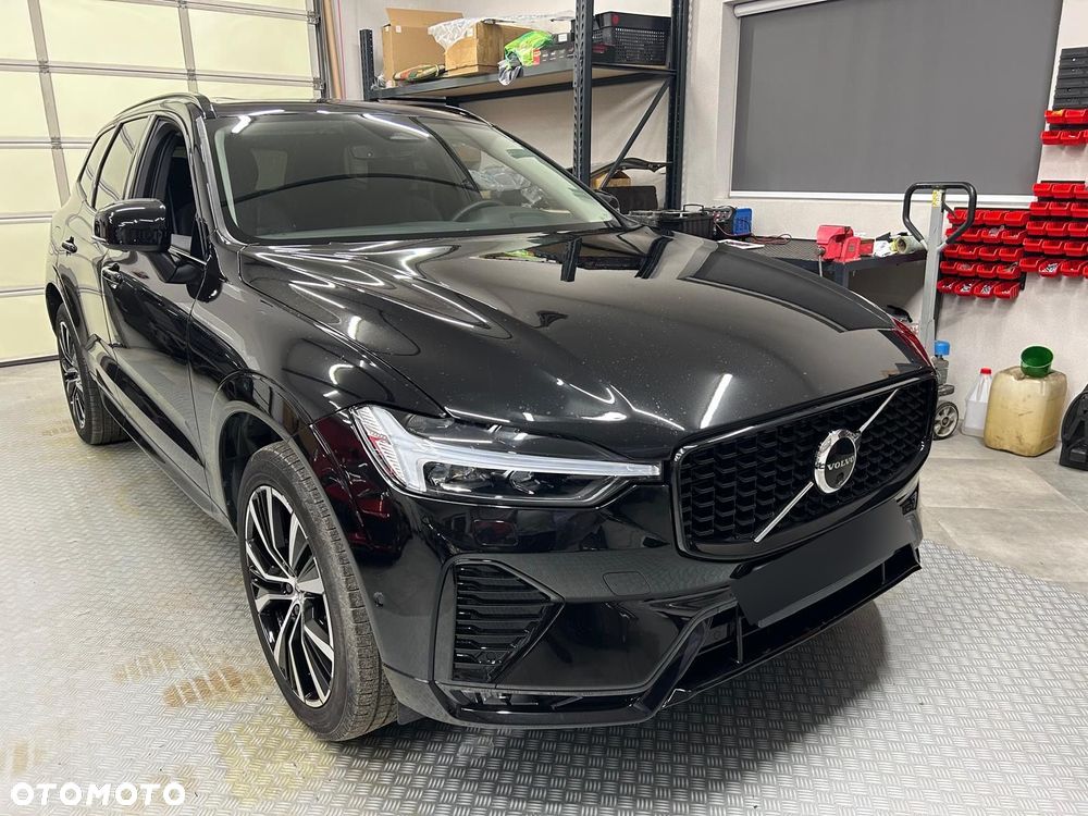 Volvo XC 60 B5 B AWD Plus Dark - 2