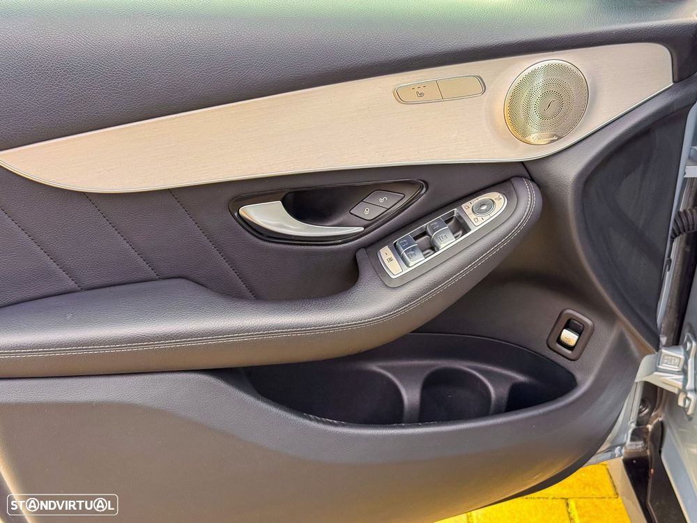 Mercedes-Benz GLC 300 de Coupe 4Matic 9G-TRONIC AMG Line - 12