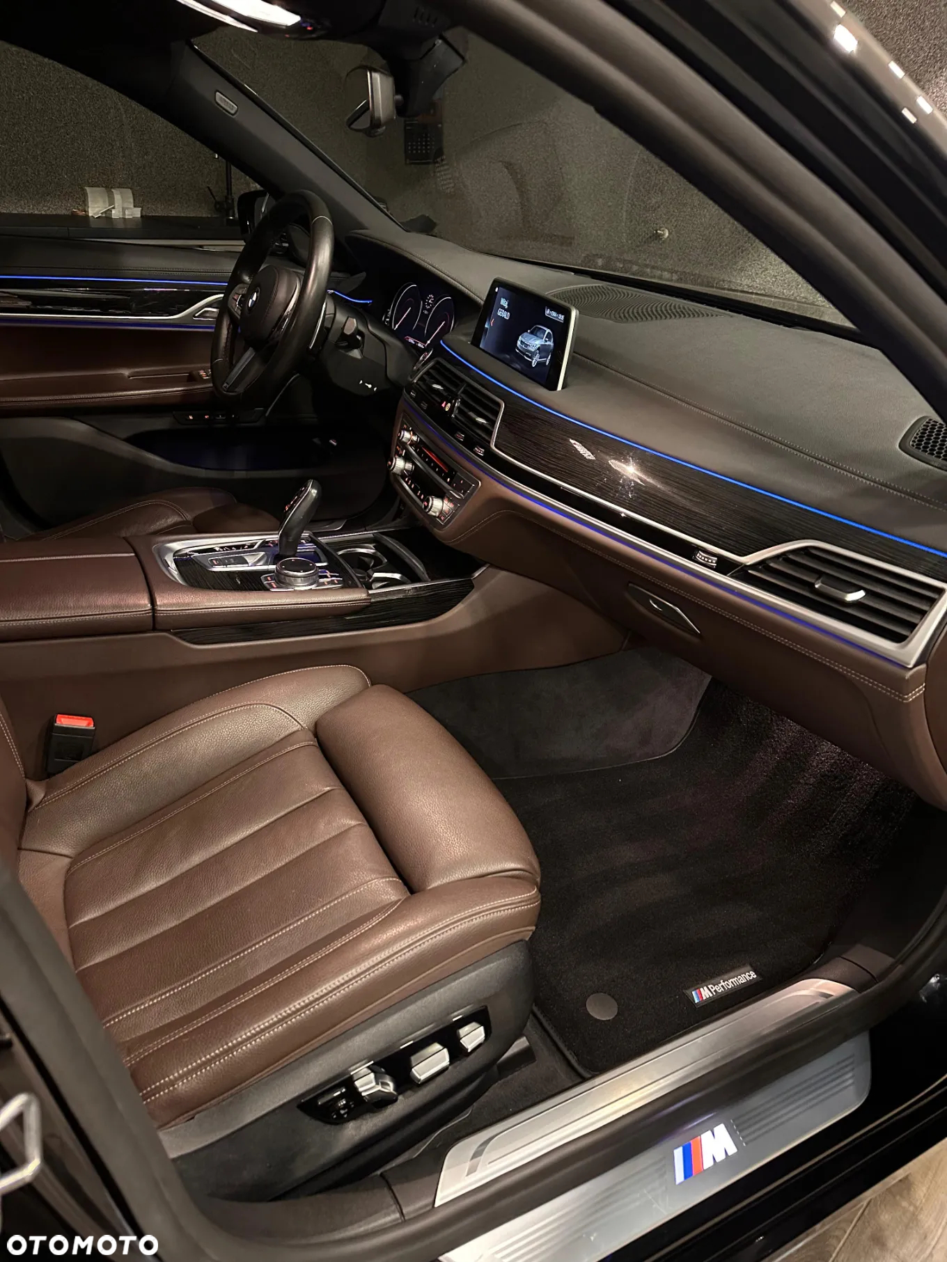 BMW Seria 7 730d xDrive sport - 12
