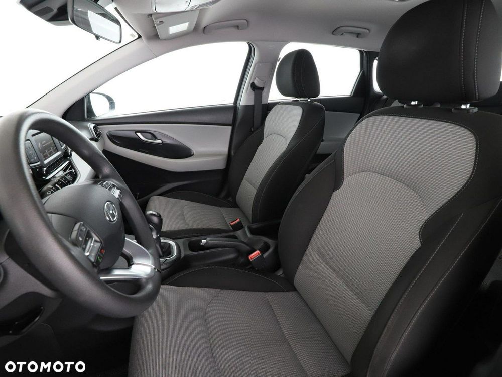 Hyundai i30 1.4 Select - 14