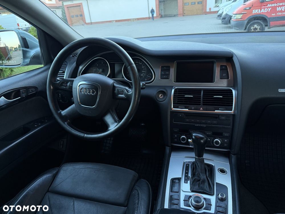Audi Q7 - 8