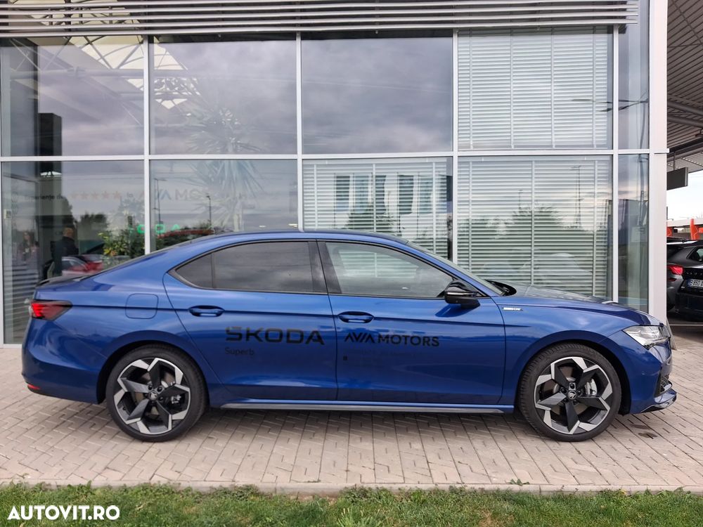 Skoda Superb 2.0 TSI 265 CP 4x4 DSG Sportline - 6