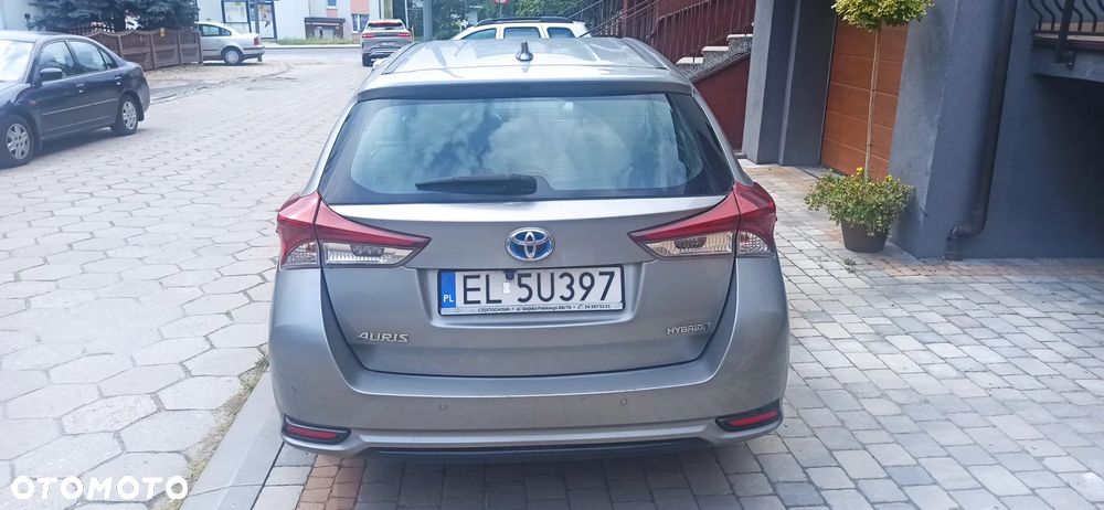 Toyota Auris Hybrid 135 Active - 4