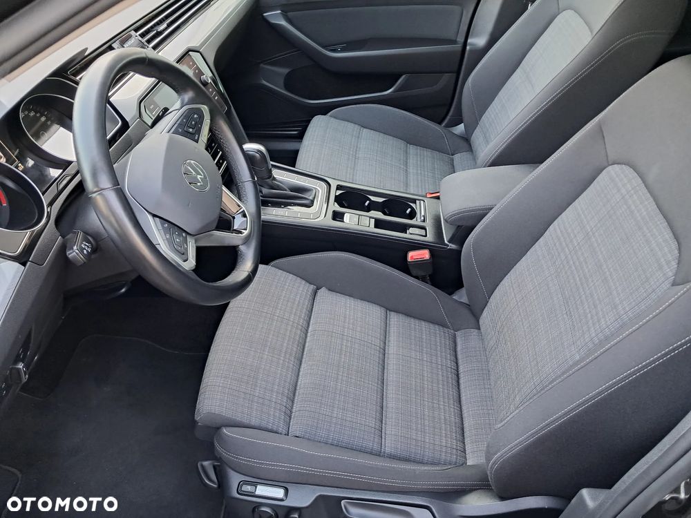 Volkswagen Passat 2.0 TDI SCR Style DSG - 22
