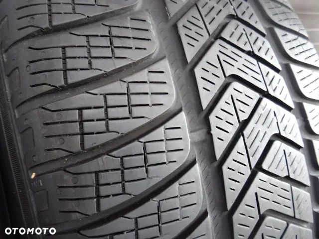 235/55/R18 105V PIRELLI WINTER SOTTO ZERO 3 - 4