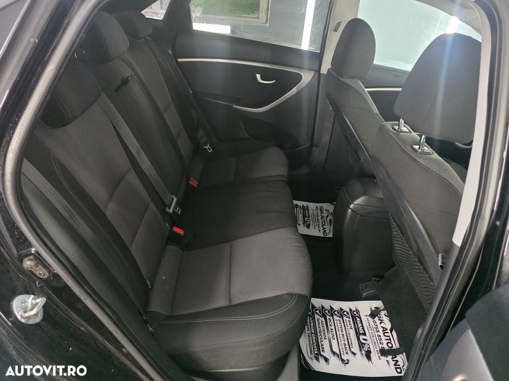Hyundai i30 1.6 CRDI Highway - 9