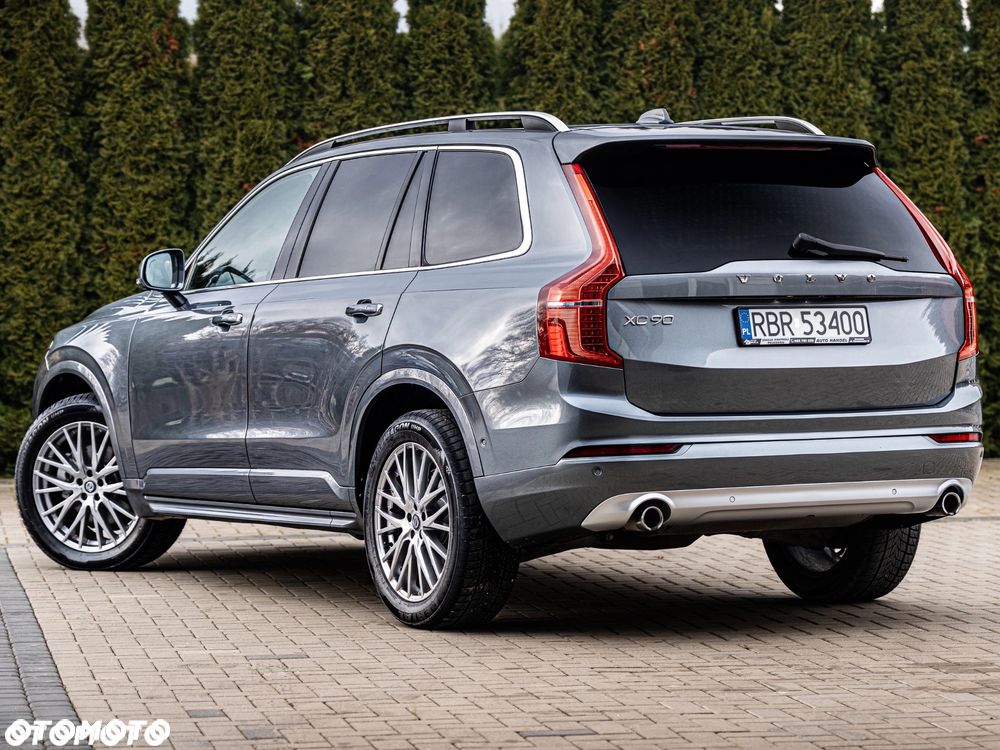 Volvo XC 90 B5 D AWD Geartronic Momentum Pro - 3