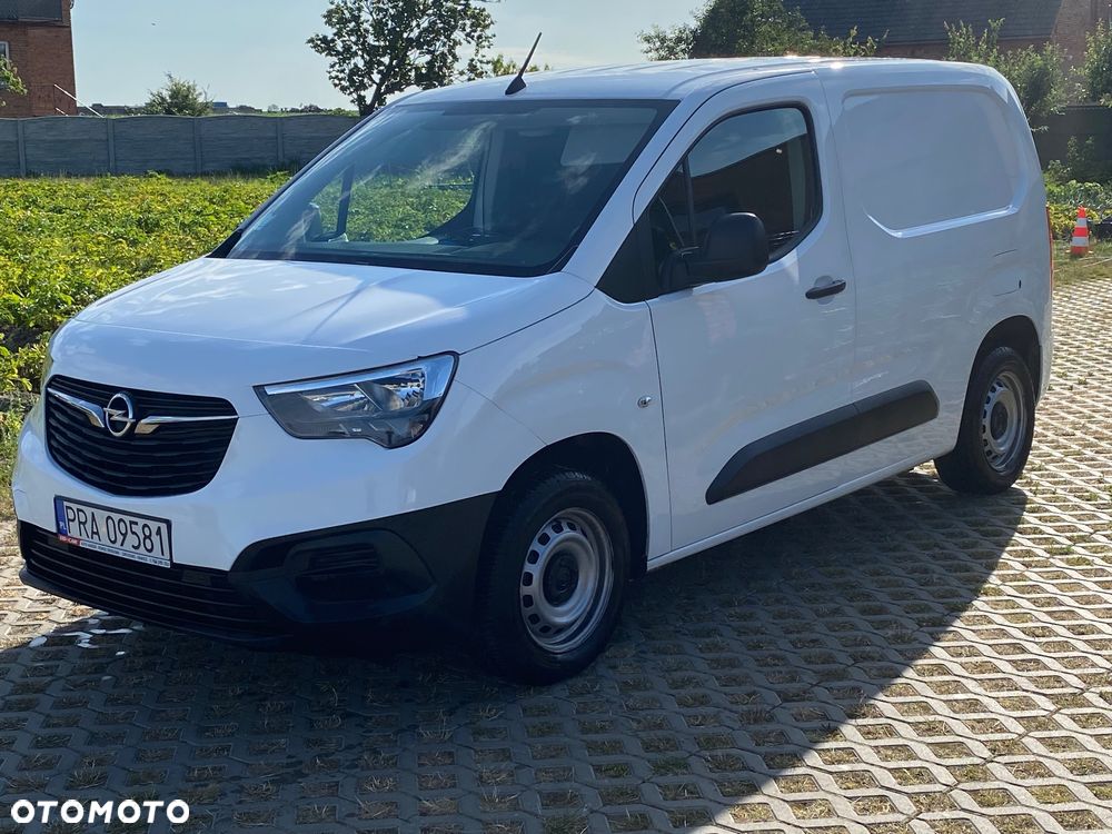 Opel COMBO - 1