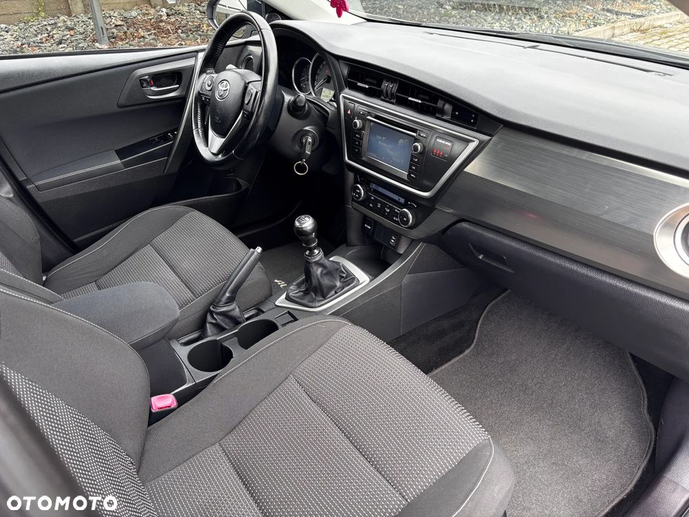 Toyota Auris 2.0 D-4D Comfort - 18