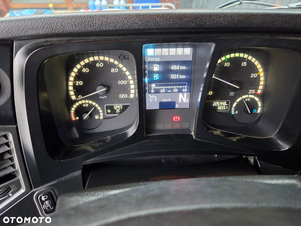 Mercedes-Benz Arocs 3251 - 4