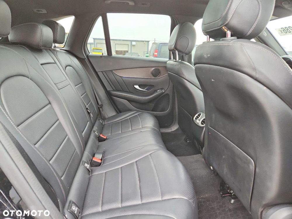 Mercedes-Benz GLC 300 4-Matic - 11