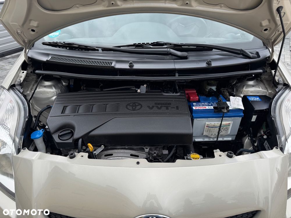 Toyota Yaris 1.33 Prestige - 29