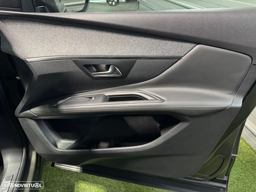 Peugeot 3008 1.2 PureTech GT - 36