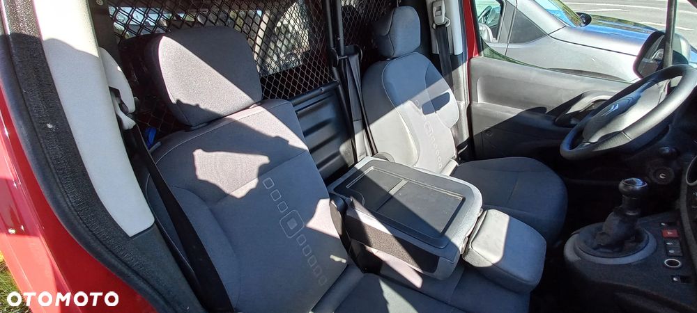 Citroën BERLINGO - 21