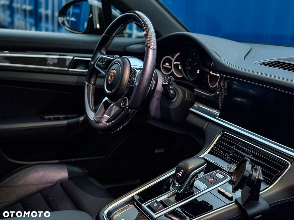 Porsche Panamera - 14