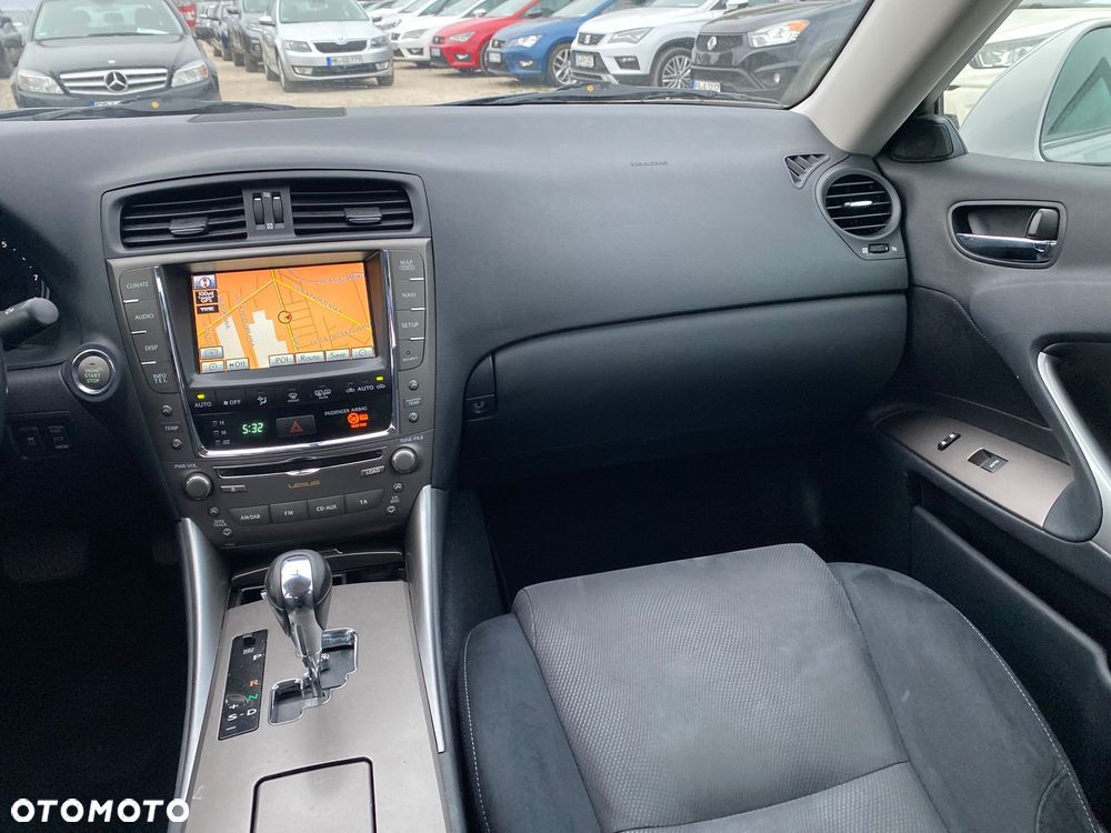 Lexus IS 250 Prestige - 30