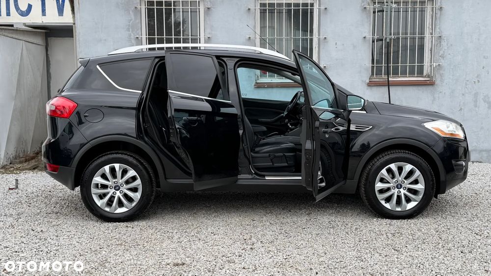 Ford Kuga 2.0 TDCi 2x4 Titanium - 10