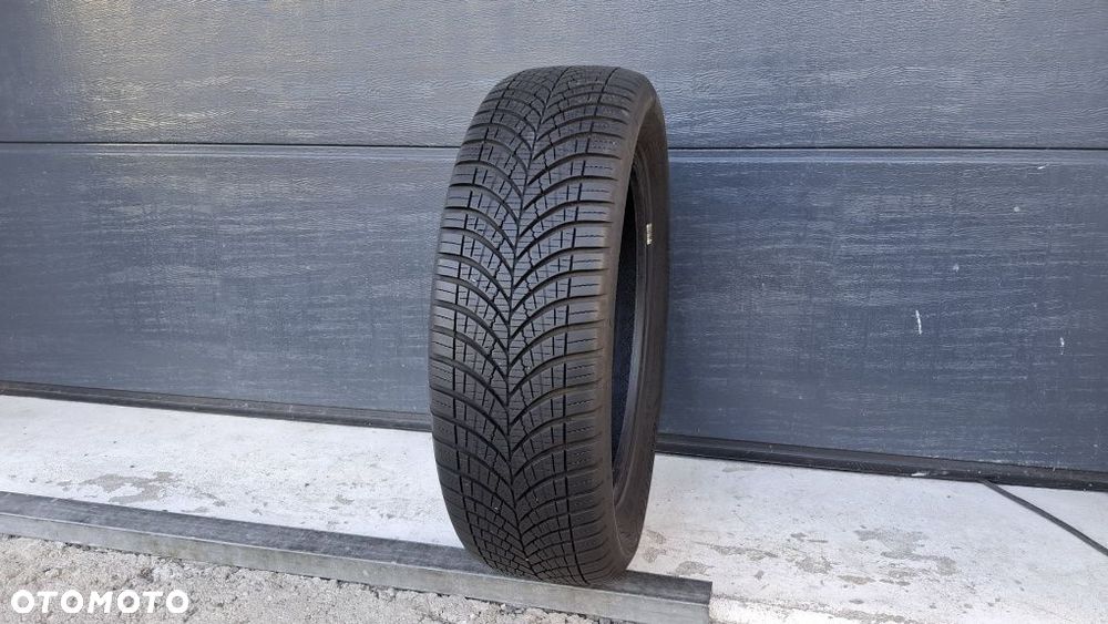 Goodyear 195/60 R18 Vector 4Seasons gen-3 - 1