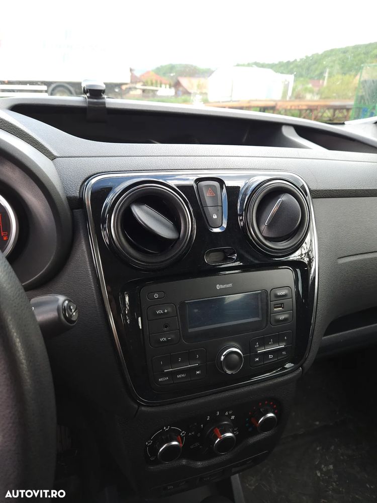 Dacia Dokker 1.5 dCi 90 CP Laureate - 9