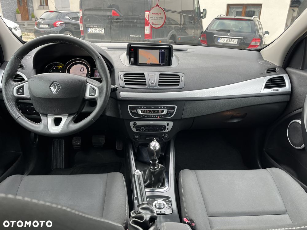 Renault Megane ENERGY dCi 110 Start & Stop LIMITED - 8