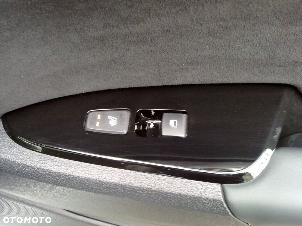 Kia Sportage 1.6 T-GDI 2WD Eco-Dynamics + (48V M-H) DCT GT-Line - 27