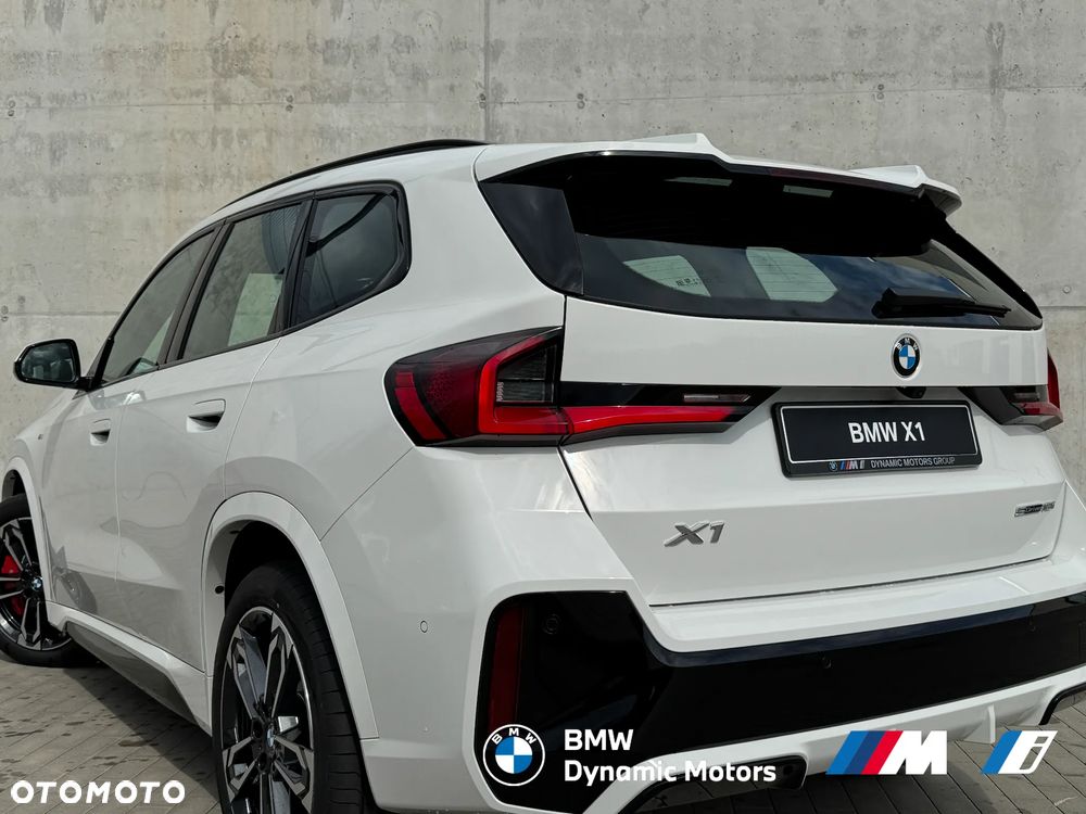 BMW X1 sDrive18i M Sport - 12