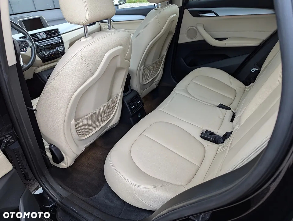 BMW X1 xDrive25d xLine - 21