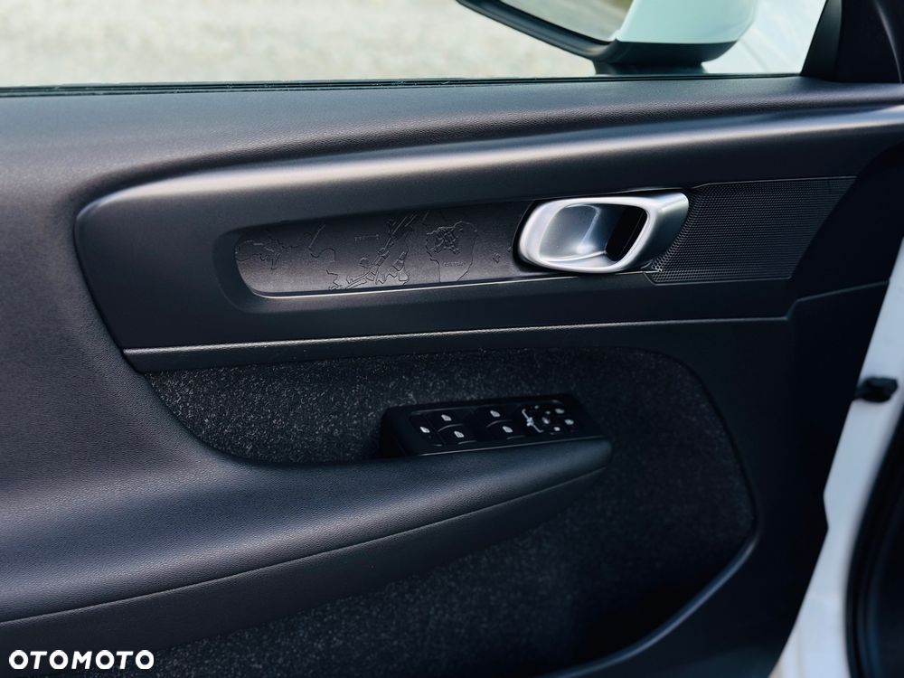 Volvo XC 40 D3 Momentum - 14