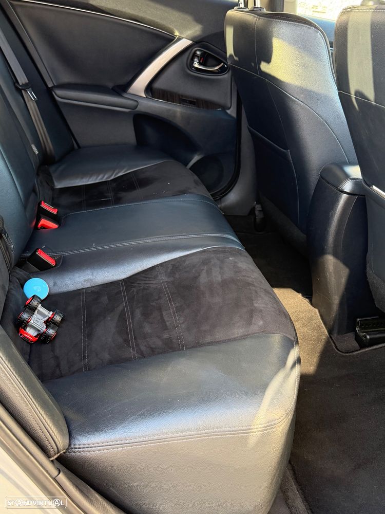 Toyota Avensis SW 2.0 D-4D Luxury+GPS - 12