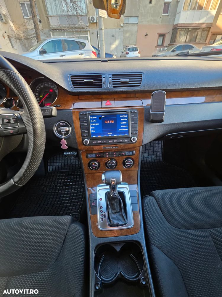 Volkswagen Passat 2.0TDI Comfortline DPF DSG - 16