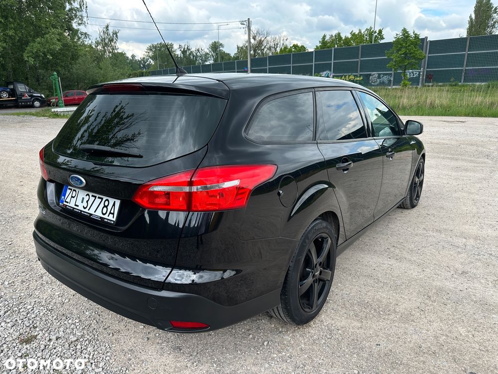 Ford Focus 1.6 TDCi DPF Titanium - 9