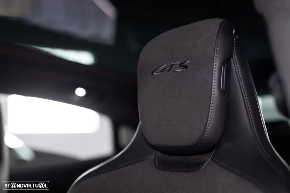 Porsche Taycan Sport Turismo GTS - 24