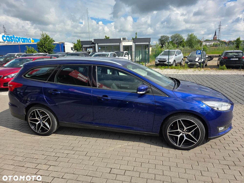 Ford Focus 1.5 EcoBoost Start-Stopp-System Business Edition - 2