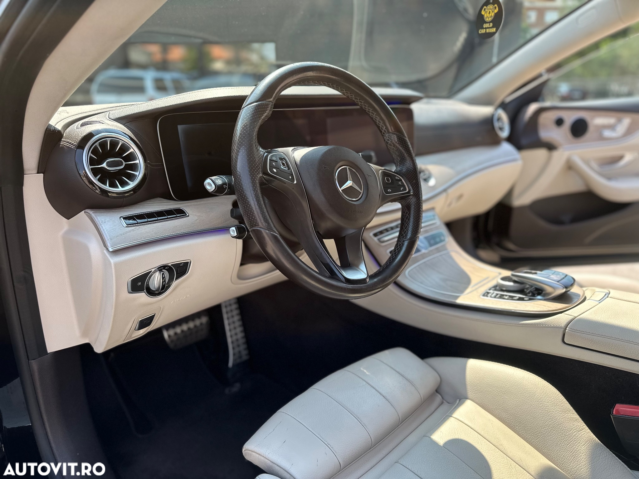 Mercedes-Benz E - 9