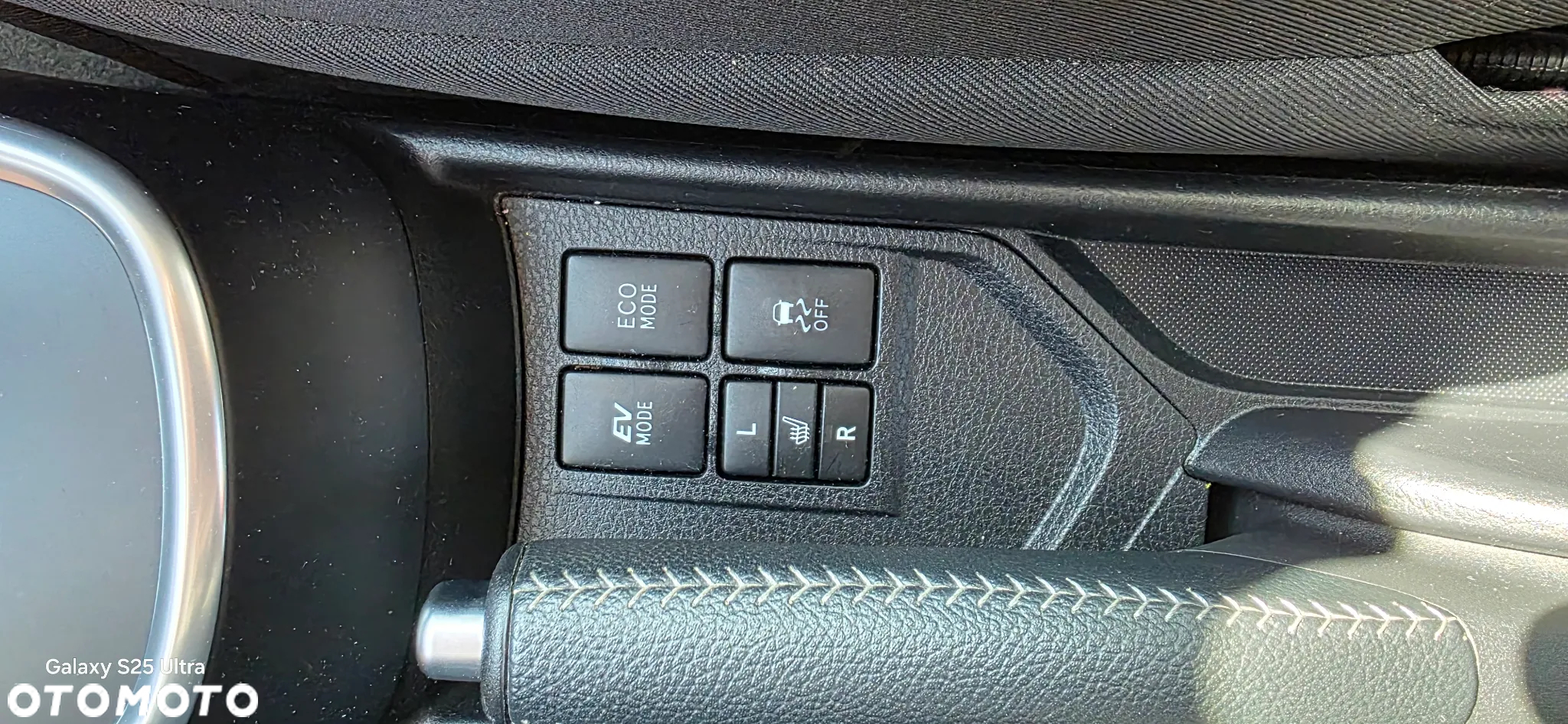 Toyota Yaris 1,5-Dual-VVT-iE Multidrive S Team Deutschland - 15