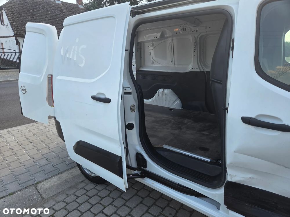 Opel COMBO - 9