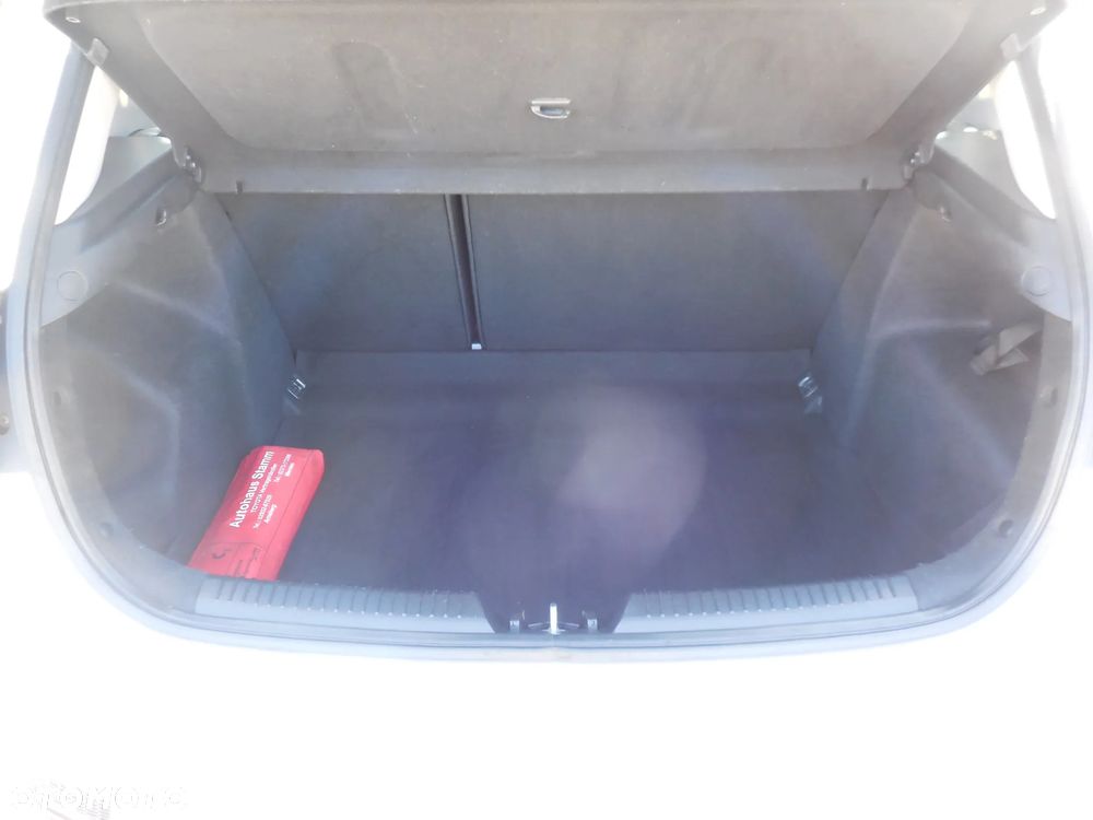 Kia Ceed 1.6 CRDi 136 ISG Dream Team Edition - 12
