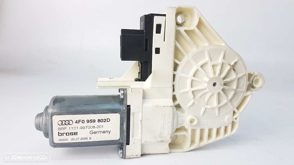 MOTOR ELEVADOR FRENTE DIREITO AUDI A6 AVANT (4F5) 2.0 TDI - 4