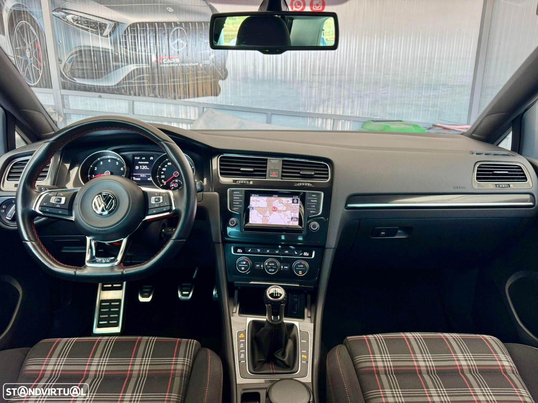 VW Golf 2.0 TSi GTi Performance - 10