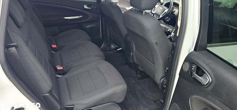 Ford S-Max 2.0 TDCi DPF Titanium - 11