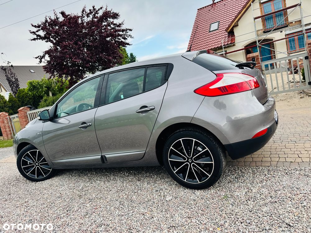 Renault Megane ENERGY TCe 115 Start & Stopp Bose Edition - 26