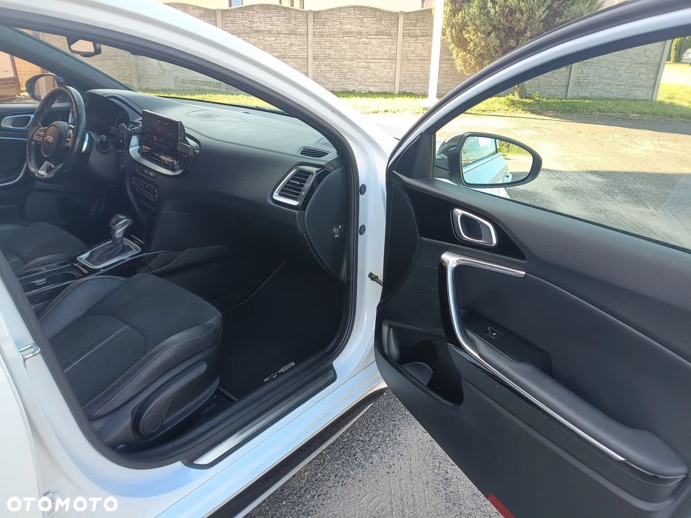 Kia ProCeed 1.5 T-GDI GT Line DCT - 28