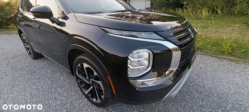 Mitsubishi Outlander - 9