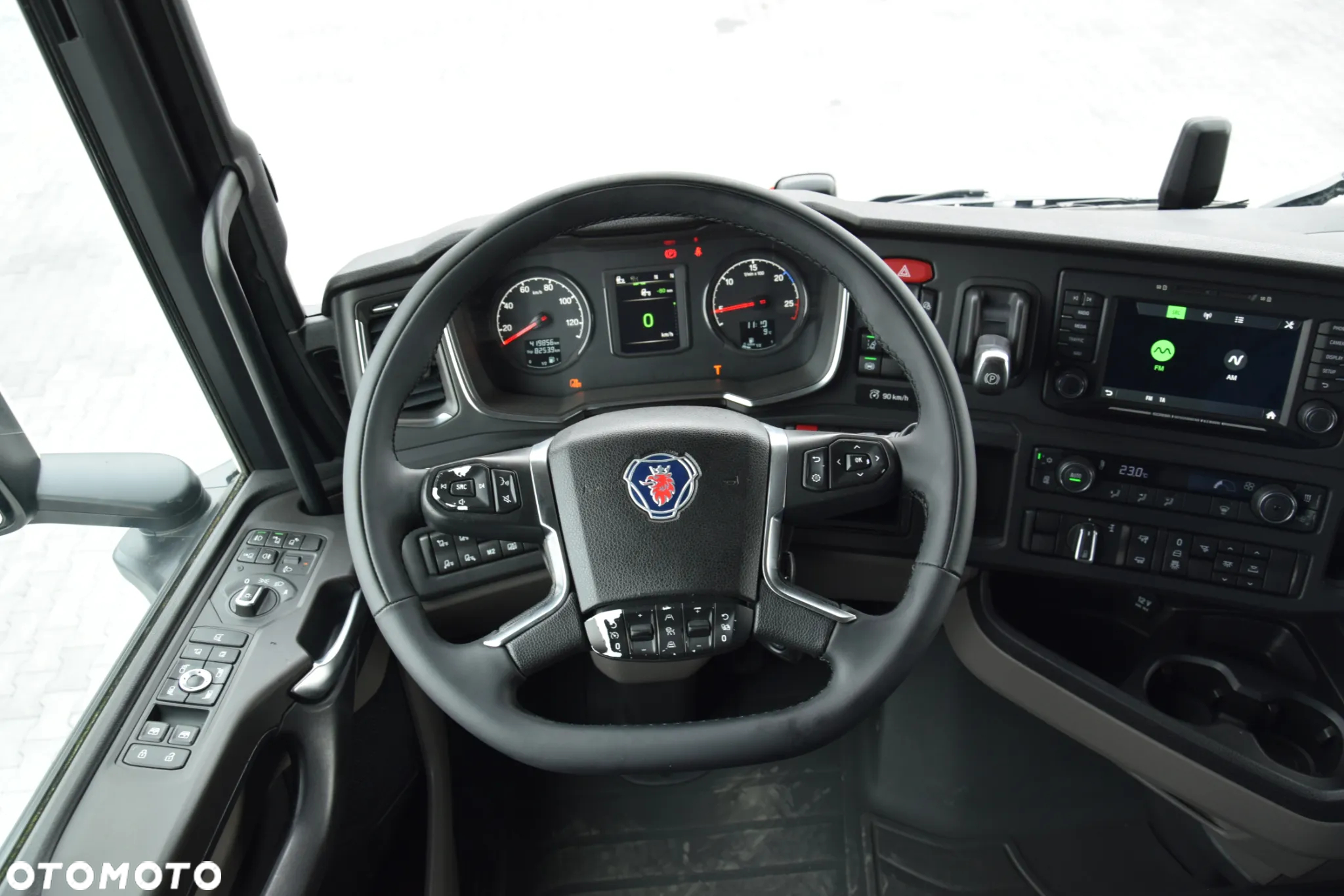 Scania S500 / 6 PODUSZEK / FULL AIRMATIC / RETARDER / ACC / LEDY / ALUFELGI / NISKI PRZEBIEG / SERWISOWANA / SPROWADZONA - 25
