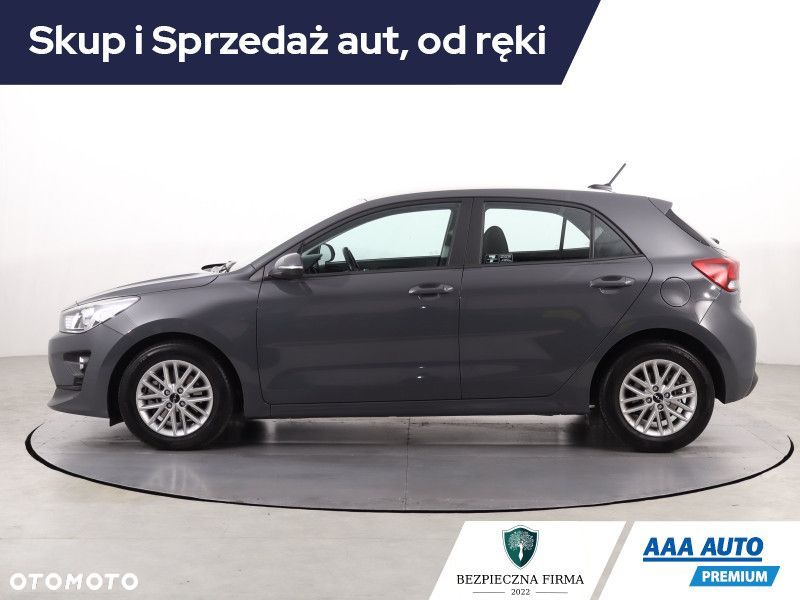 Kia Rio - 3