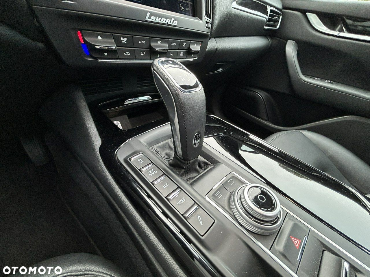Maserati Levante Q4 - 26
