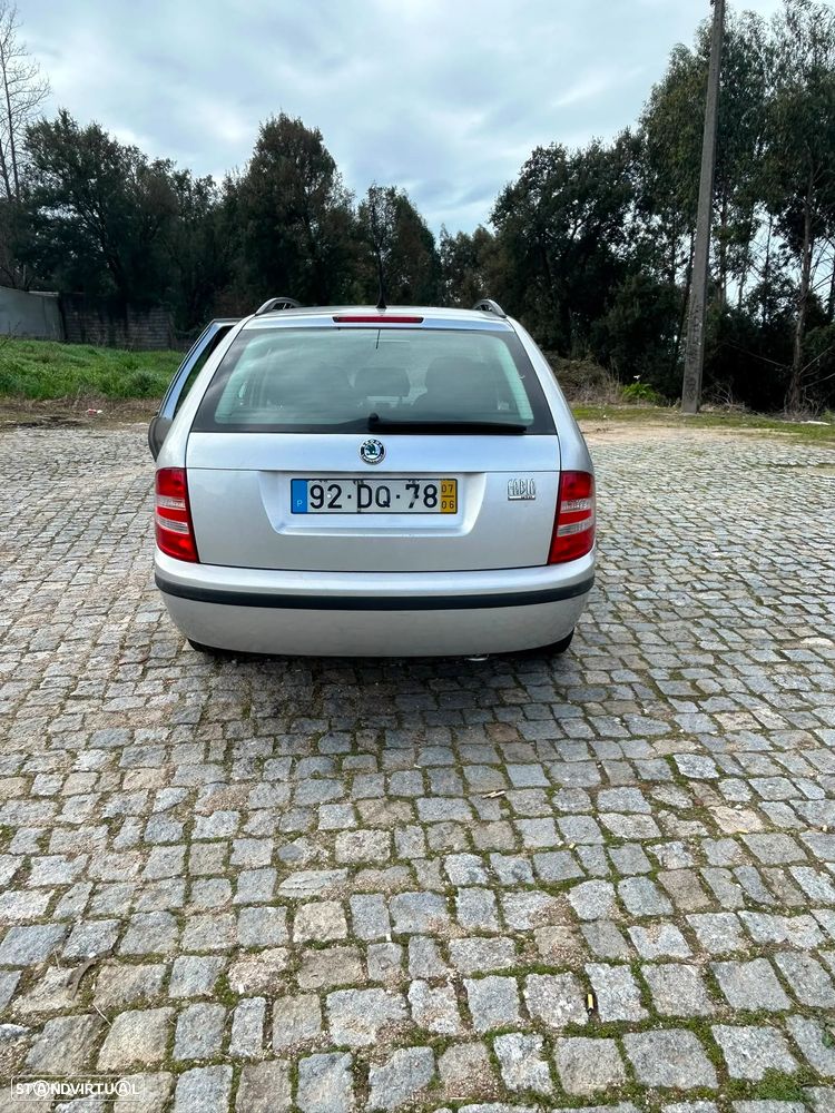 Skoda Fabia Break 1.2 Elegance - 7