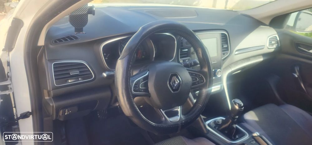 Renault Mégane 1.5 dCi Confort - 9