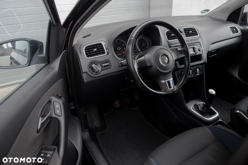 Volkswagen Polo 1.4 16V Highline - 11
