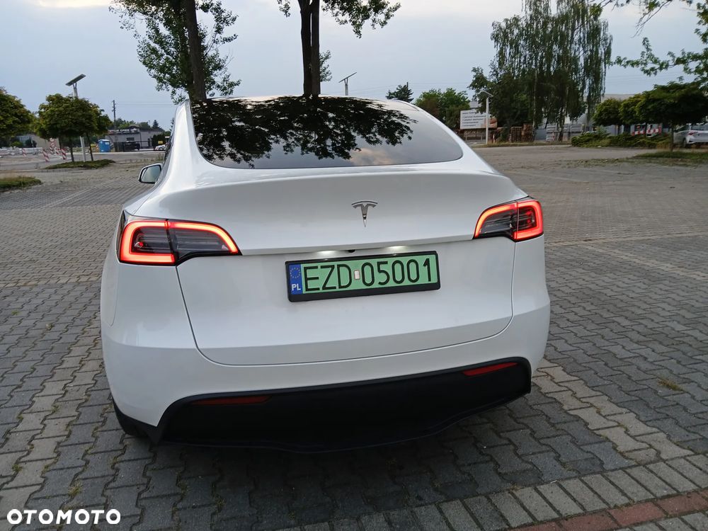 Tesla Model Y RWD - 11
